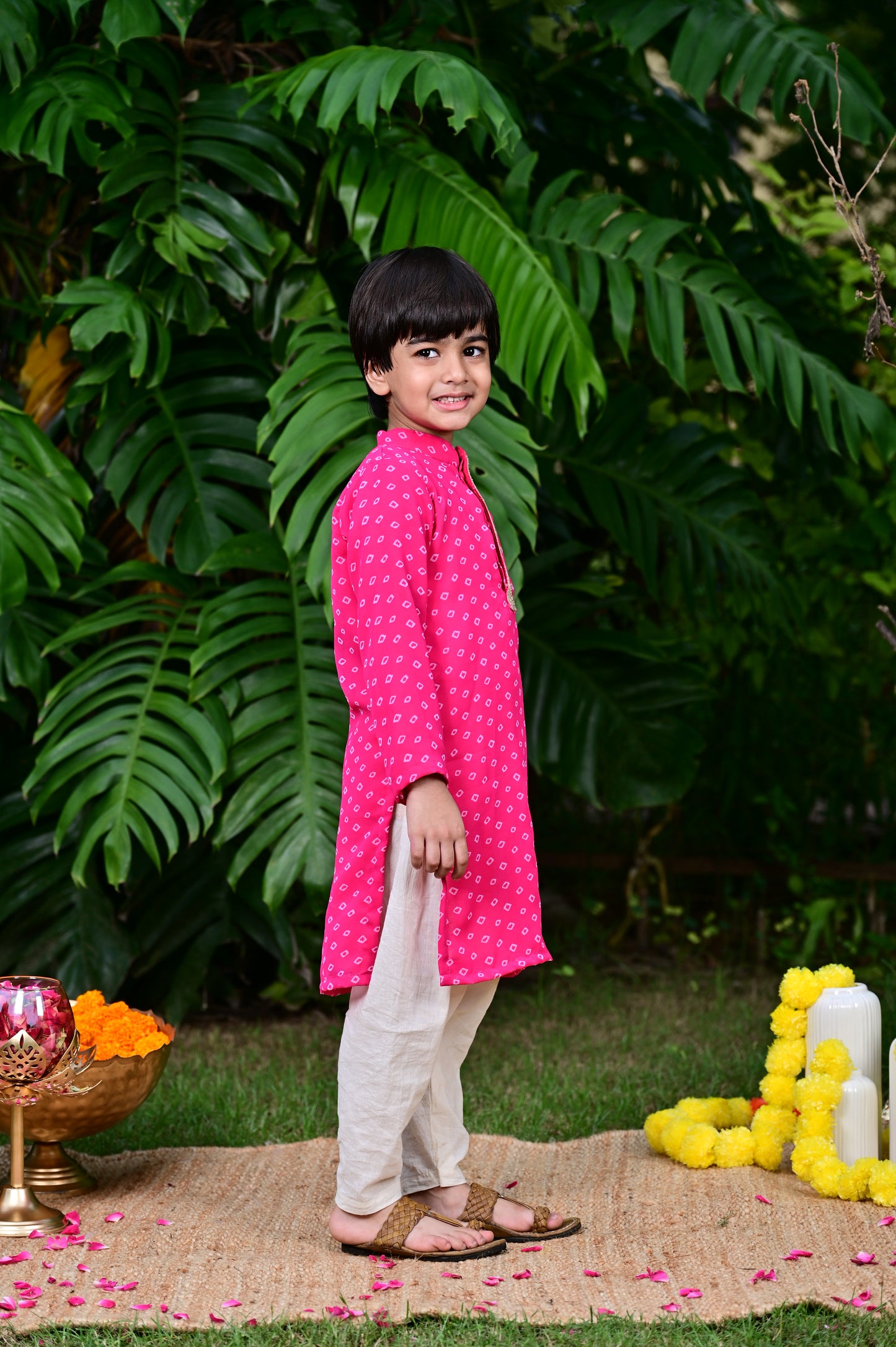 Boys pink color bandhani print embellished kurta along with cotton pajama