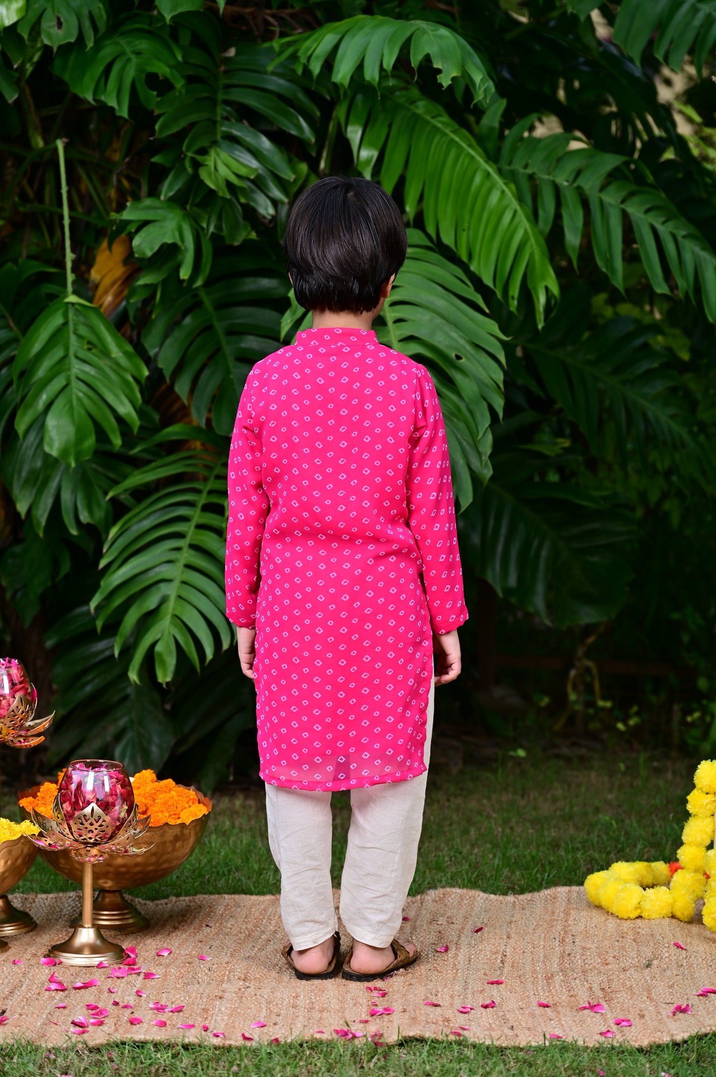 Boys pink color bandhani print embellished kurta along with cotton pajama